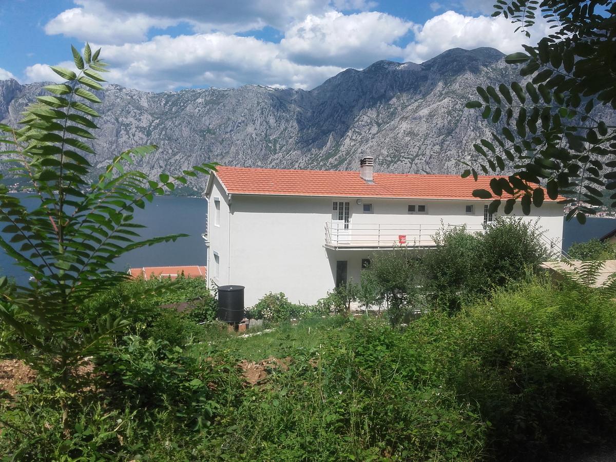 Apartment Marija Kotor Exterior photo